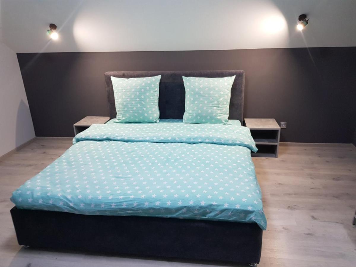 Uzhorod 3 Room Lovely House 外观 照片